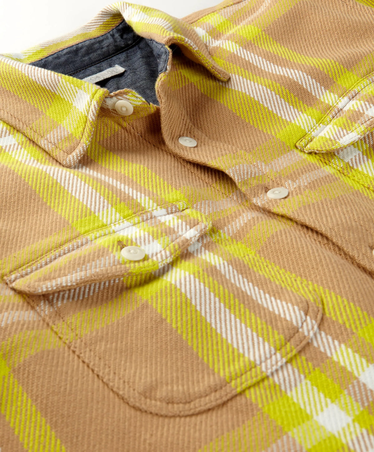 Sandy Small Cabin Plaid